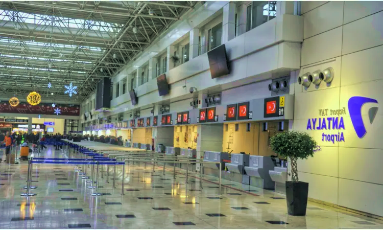 Aéroport d'Antalya