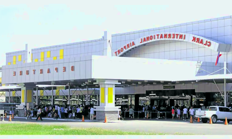 Aéroport international de Clark