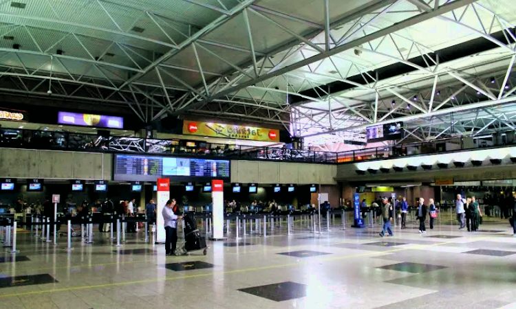 Aéroport international Afonso Pena