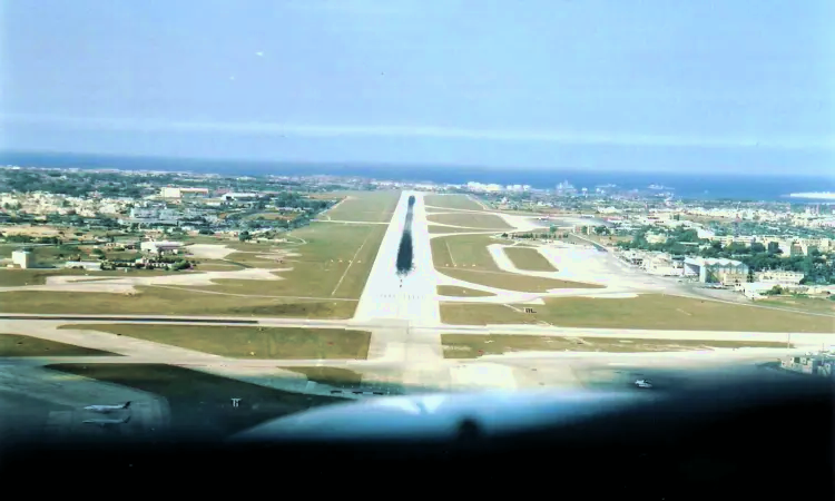 Aéroport international de Malte