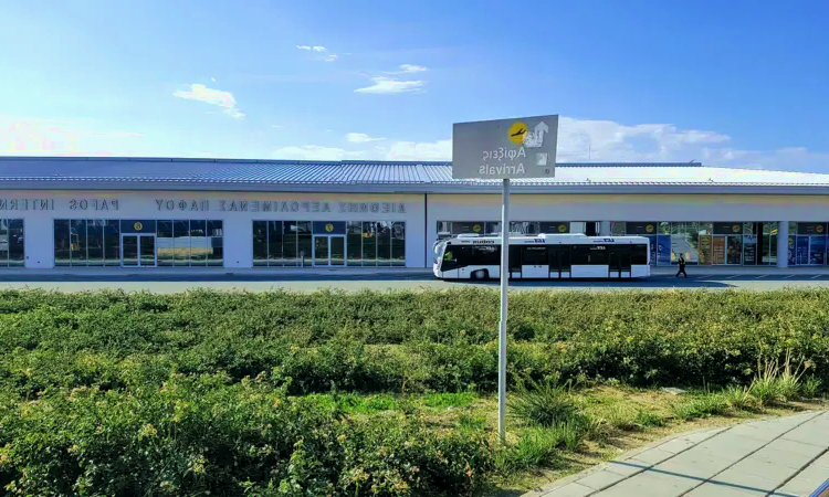 Aéroport international de Paphos