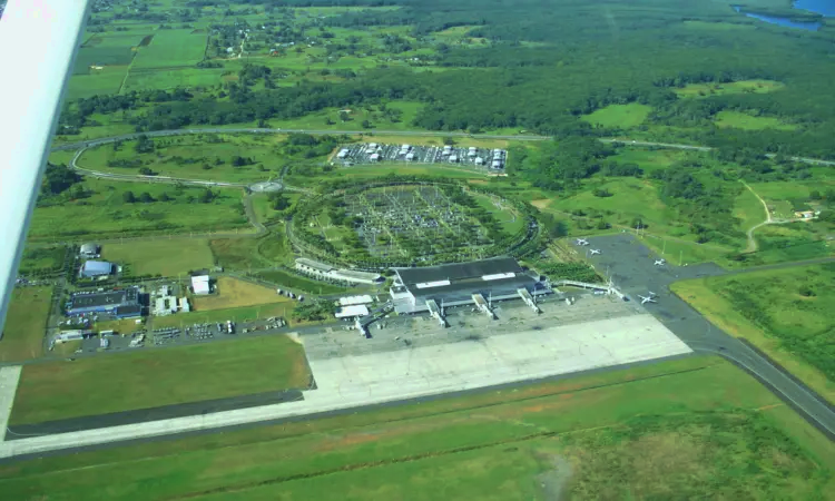 Aéroport international de Pointe-à-Pitre