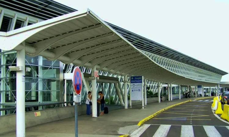 Aéroport international de Pointe-à-Pitre