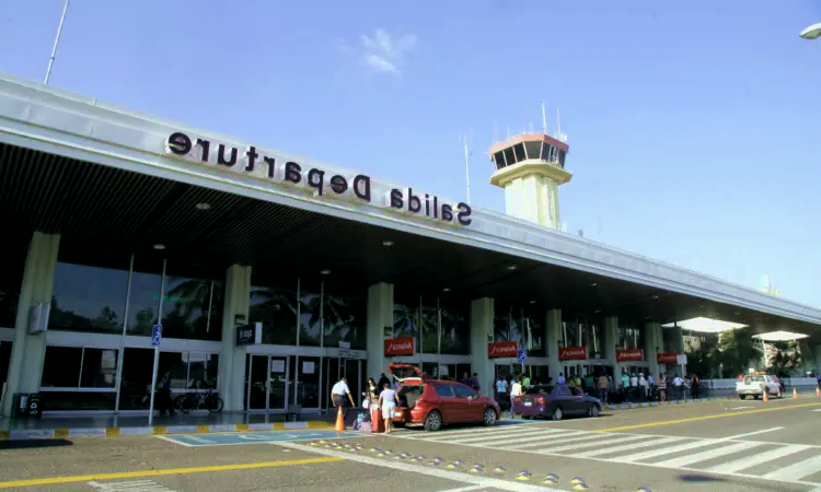 Aéroport international Monseigneur Oscar Arnulfo Romero