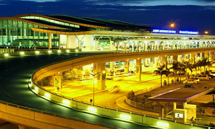 Aéroport international de Tan Sơn Nhất