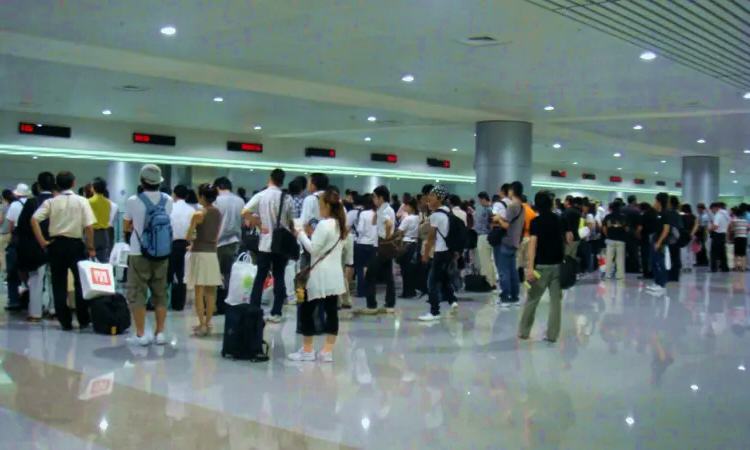 Aéroport international de Tan Sơn Nhất