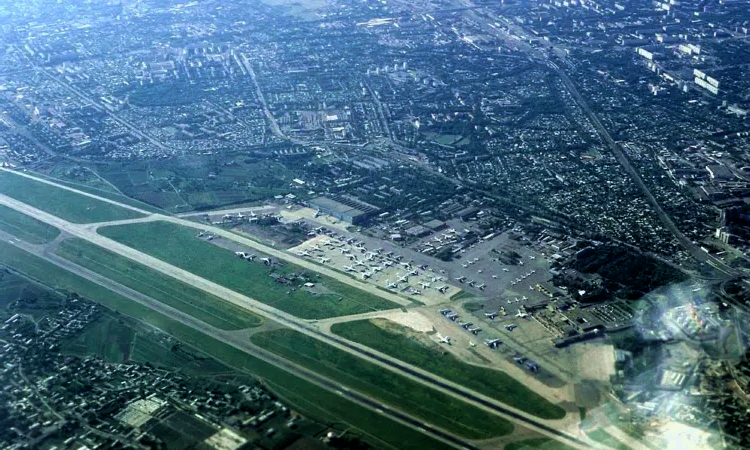 Aéroport international de Tachkent