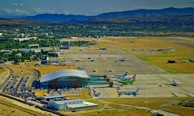 Aéroport international de Tbilissi