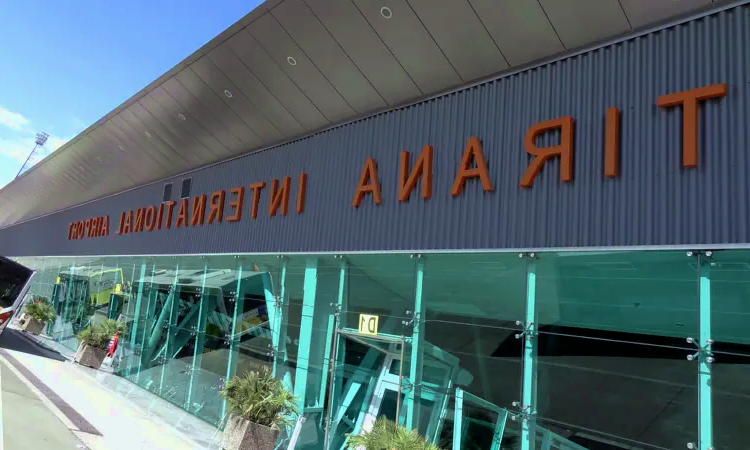 Aéroport international de Tirana