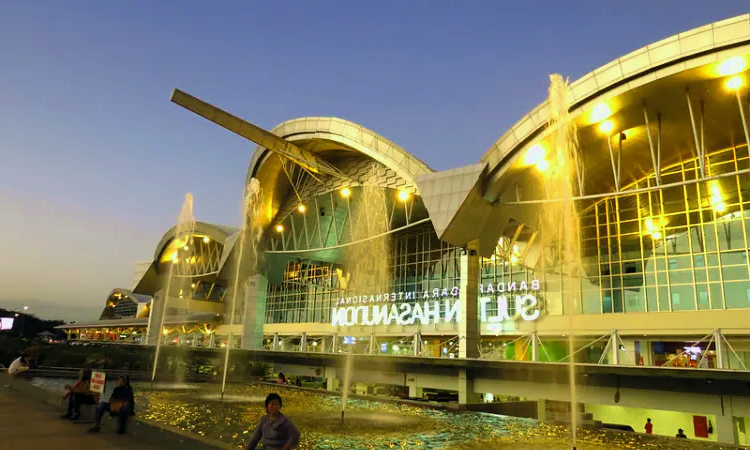 Aéroport international Sultan Hasanuddin