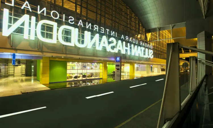 Aéroport international Sultan Hasanuddin